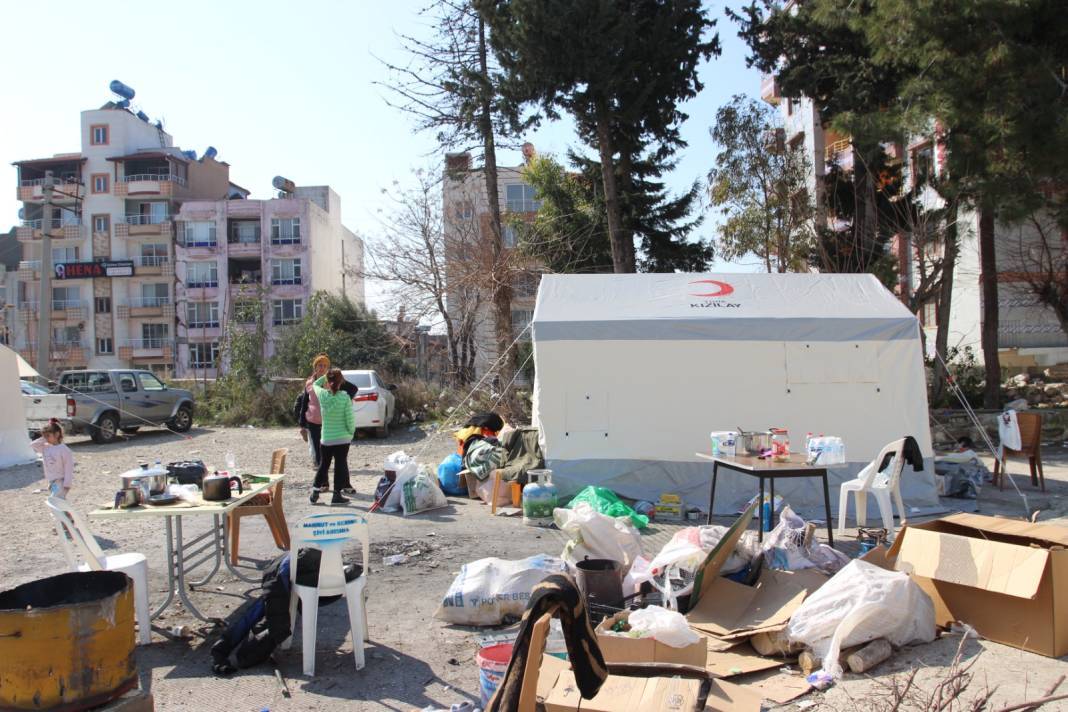 Kısa Dalga fotoğrafladı: İşte Samandağ’da büyük yıkımdan sonraki durum 9